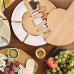 Set masă din lemn pentru brânză cu 6 accesorii SNACKPLATTER® set mas din lemn pentru branz cu 6 accesorii snackplatter