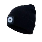 Pălărie de iarnă cu lumină LED - LEDBEANIE®