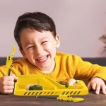 Farfurie distractivă pentru copii cu tacâmuri - JOOPLATE®