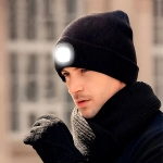 Pălărie de iarnă cu lumină LED - LEDBEANIE®