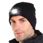Pălărie de iarnă cu lumină LED - LEDBEANIE®