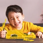 Farfurie distractivă pentru copii cu tacâmuri - JOOPLATE®