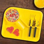Farfurie distractivă pentru copii cu tacâmuri - JOOPLATE®