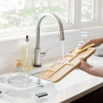 Tavă din bambus cu 6 compartimente și capac - TRAYLUXE®